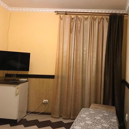 Львів Центр Міста Apartment In The Center Of Lviv Поруч Громадська Парковка المظهر الخارجي الصورة