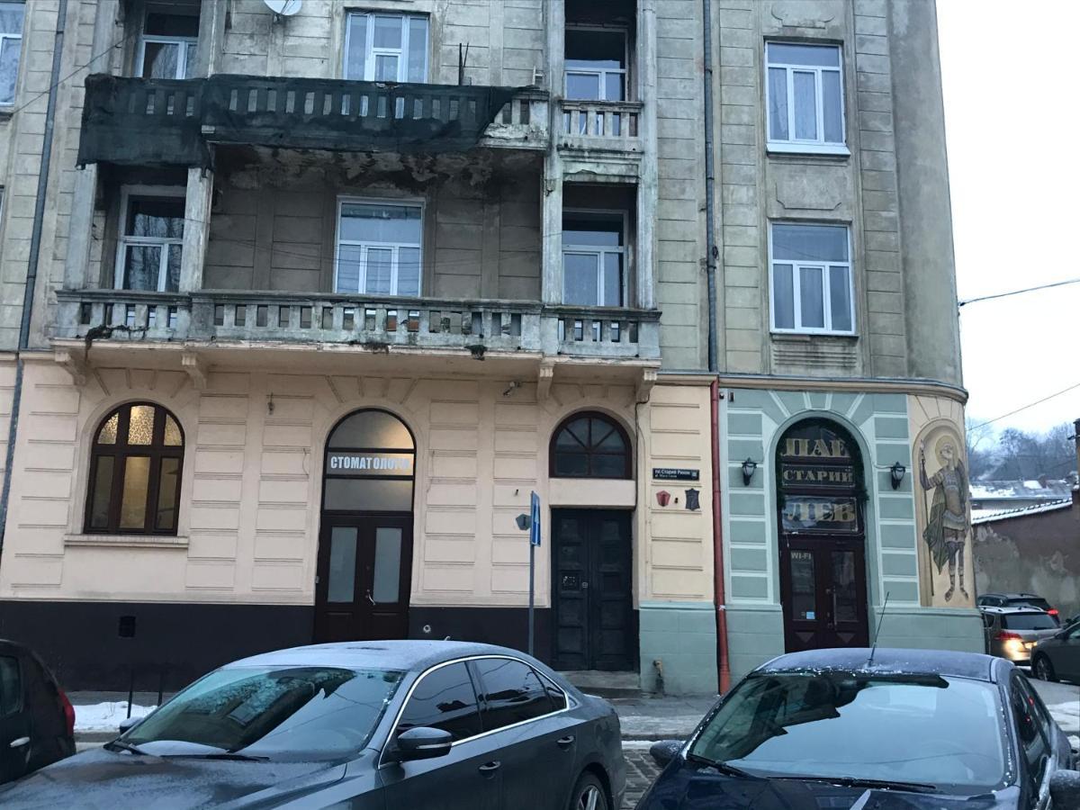Львів Центр Міста Apartment In The Center Of Lviv Поруч Громадська Парковка المظهر الخارجي الصورة