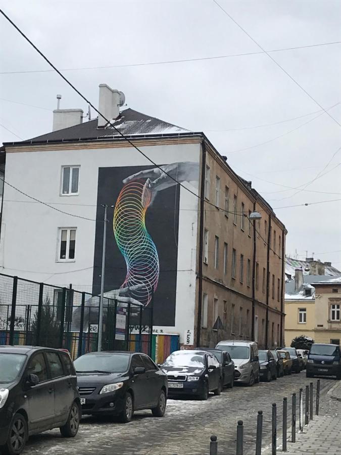 Львів Центр Міста Apartment In The Center Of Lviv Поруч Громадська Парковка المظهر الخارجي الصورة