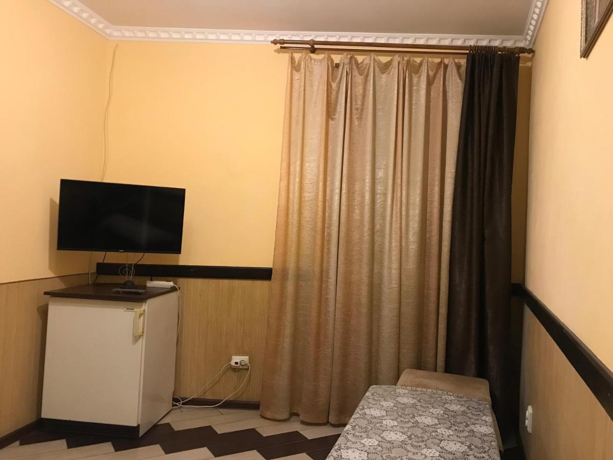 Львів Центр Міста Apartment In The Center Of Lviv Поруч Громадська Парковка المظهر الخارجي الصورة